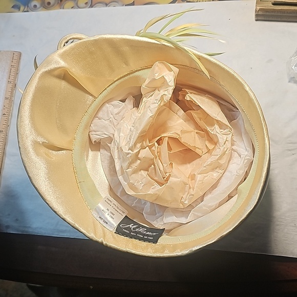 Women's Milano Unique Kentucky Derby or Church Hat NWT ๐ - Picture 9 of 12